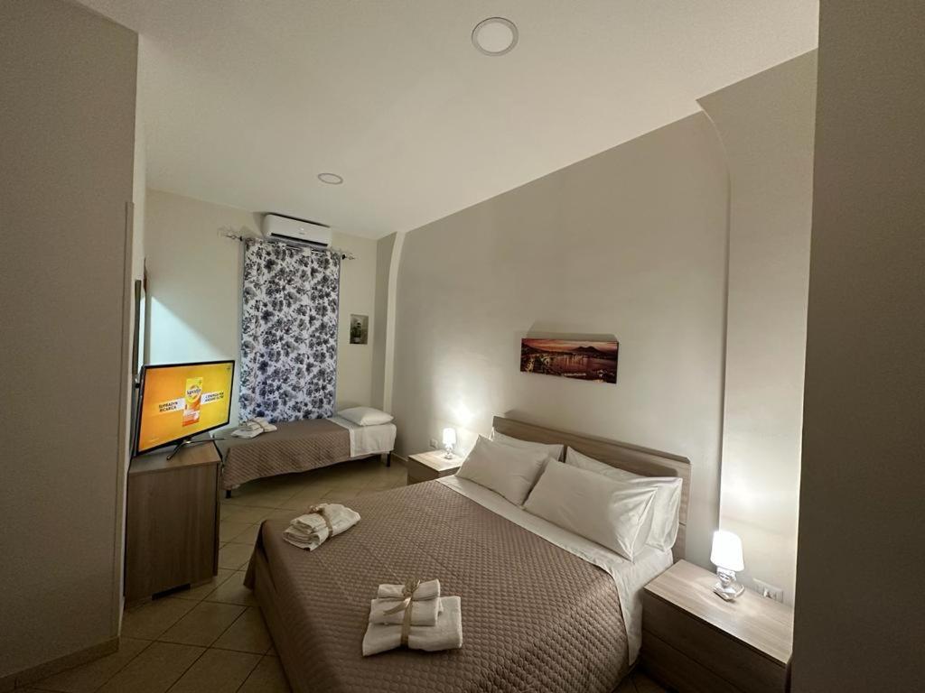 B&B Peppino Home Napoli Esterno foto